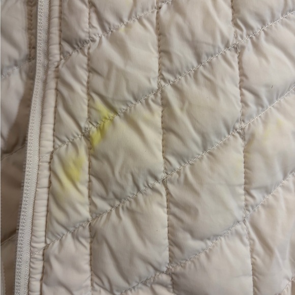 The North Face Women's Off-White Puffer Jacket - Picture 7 of 8